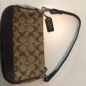 COACH Signature Demi Pouch